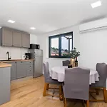 Monika Apartman