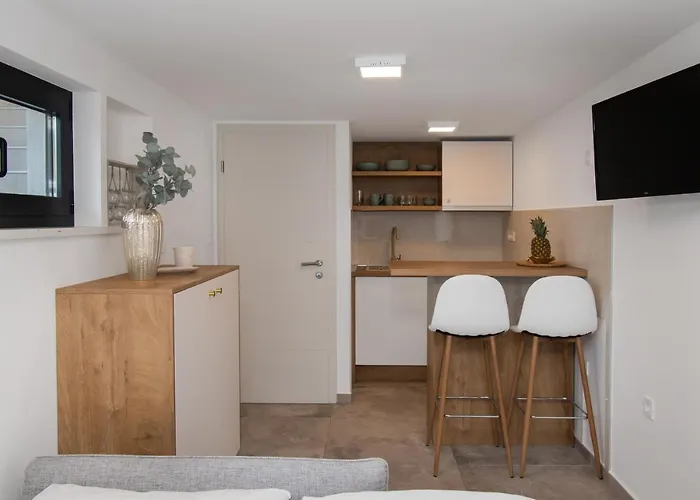 Monika Appartement *