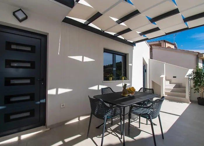 Monika Appartement *